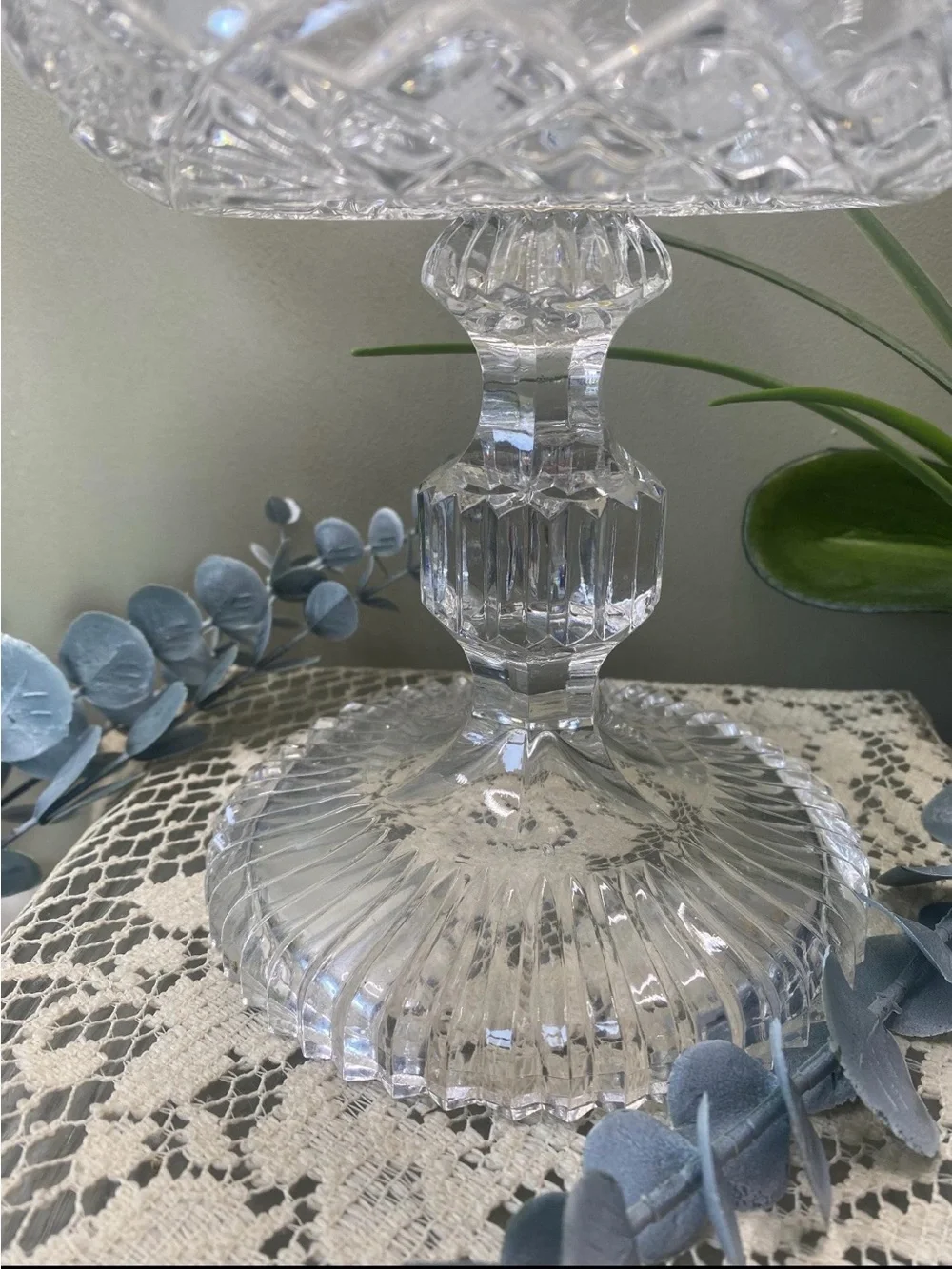 ✨ Vintage Cut Lead Crystal Footed Candy Dish ✨